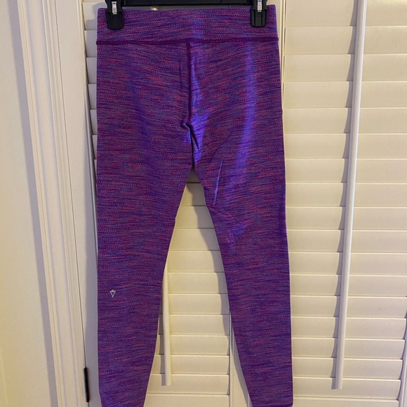 IVIVVA/LULULEMON leggings - Picture 2 of 4